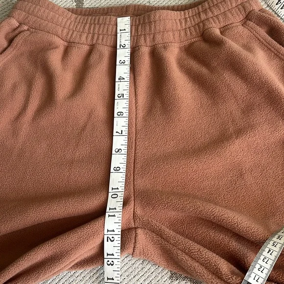 Beyond Yoga polar fleece jogger sweatpants - Picture 4 of 12